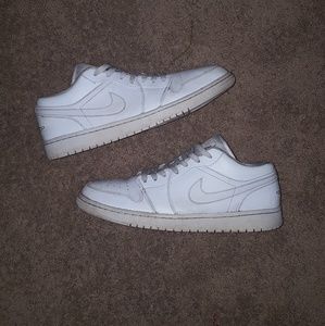 Air Jordan Retro 1 Low "Triple White"